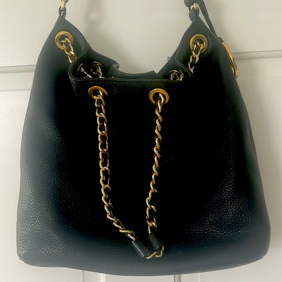Michael Kors black bucket purse - Picture 2 of 5